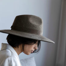 Load image into Gallery viewer, Smith Fedora