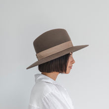 Load image into Gallery viewer, Sara Fedora